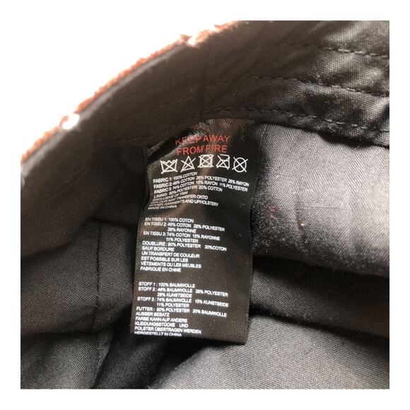 Urban Outfitters NWOT Timeless Modern Denim Patchwork Raw Edge Detail Cabbie Hat - Picture 7 of 15